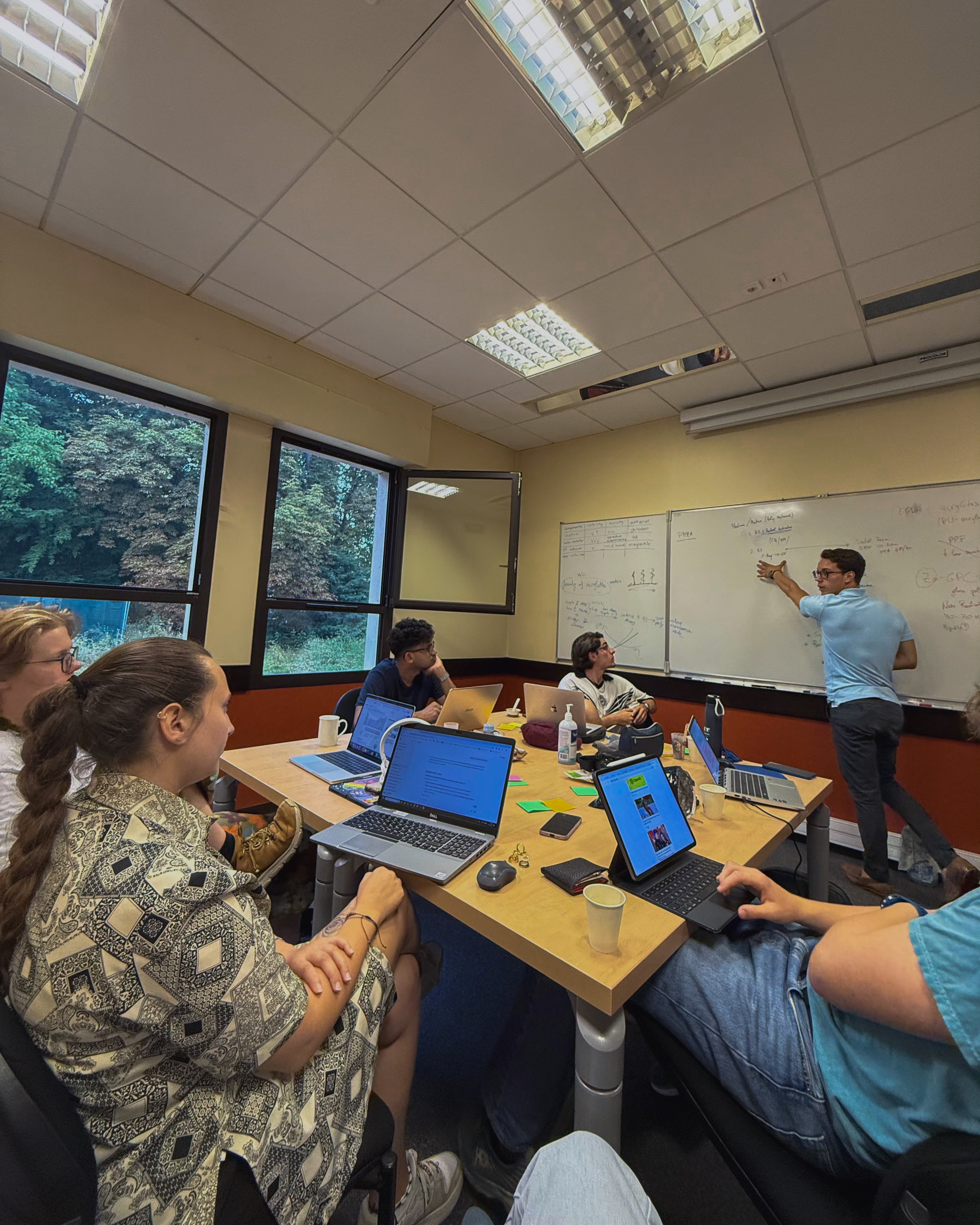 Prototype sketching session at the CERN challenge